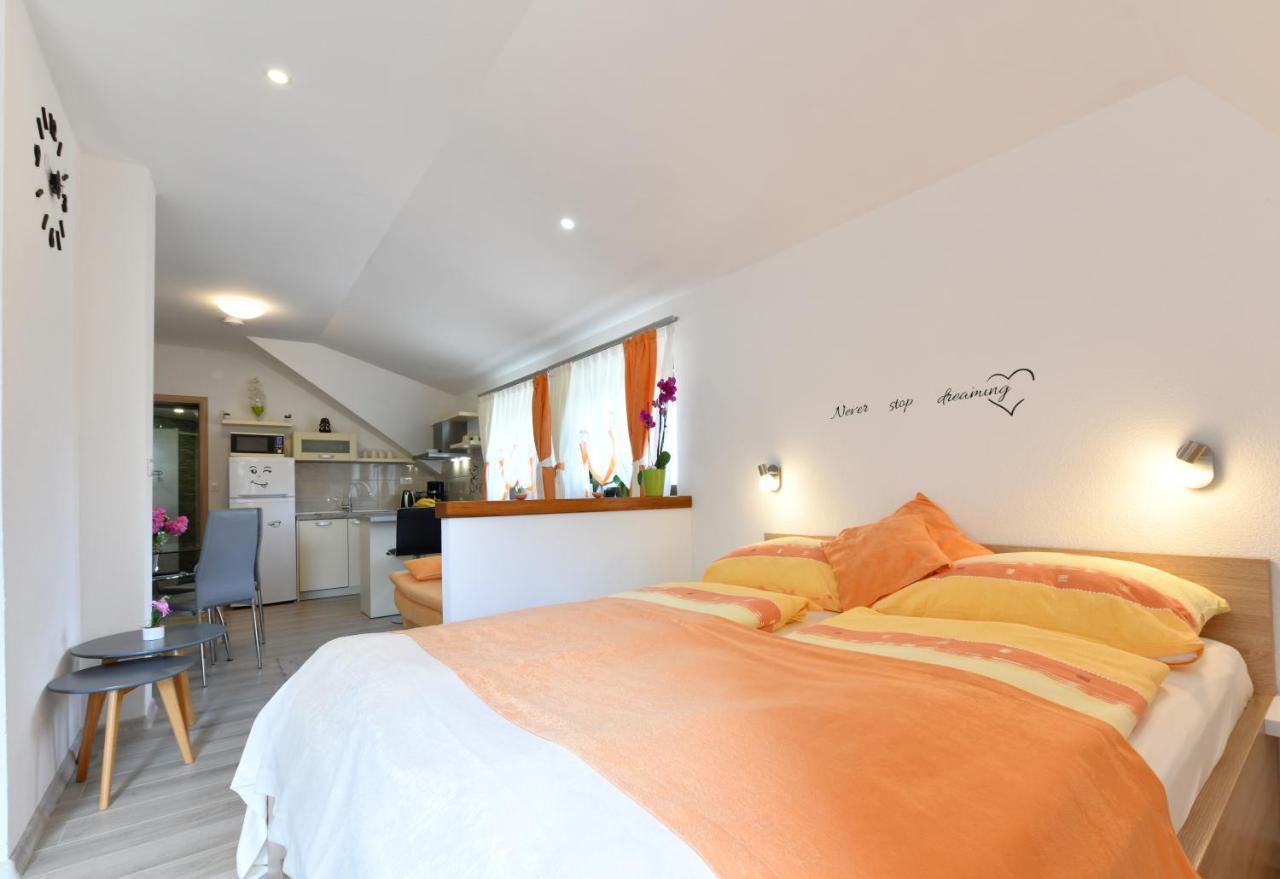 Appartement House Jelena à Selište Drežničko Extérieur photo