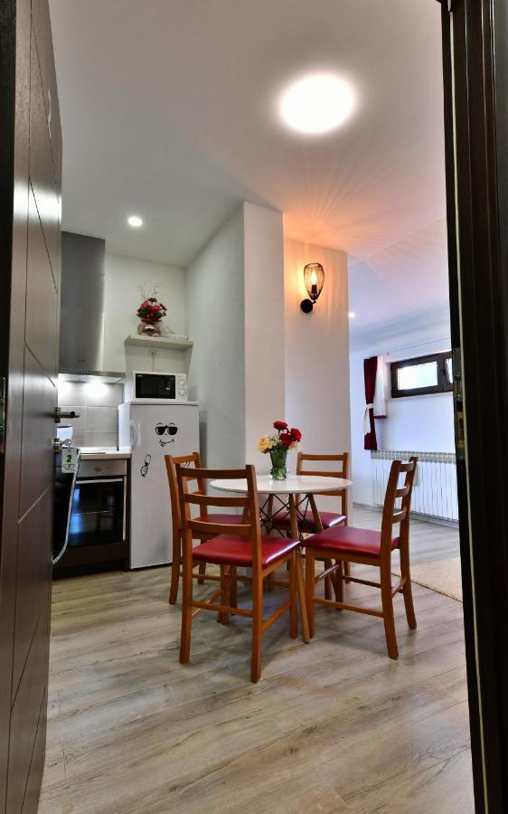 Appartement House Jelena à Selište Drežničko Extérieur photo