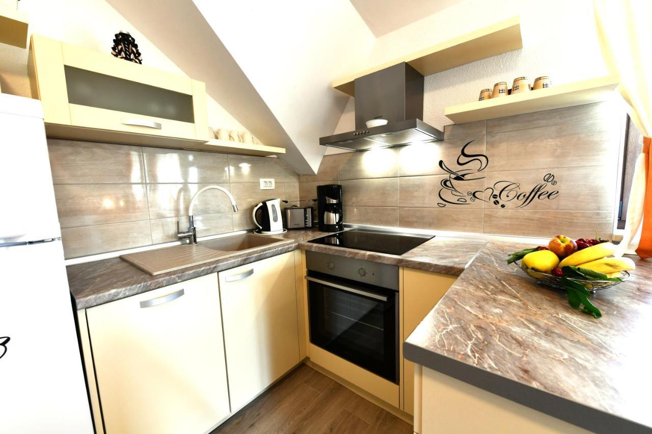 Appartement House Jelena à Selište Drežničko Extérieur photo