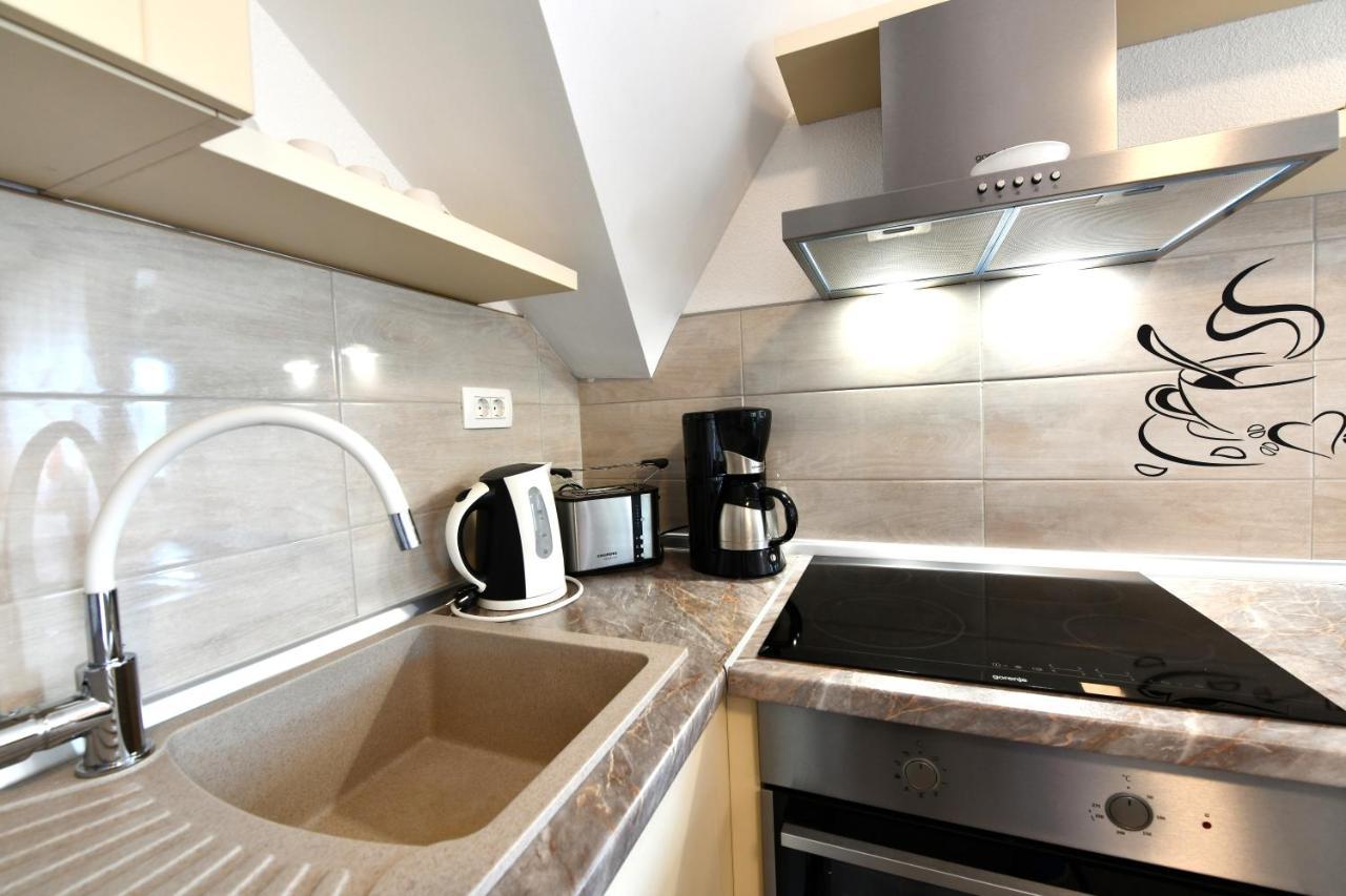 Appartement House Jelena à Selište Drežničko Extérieur photo